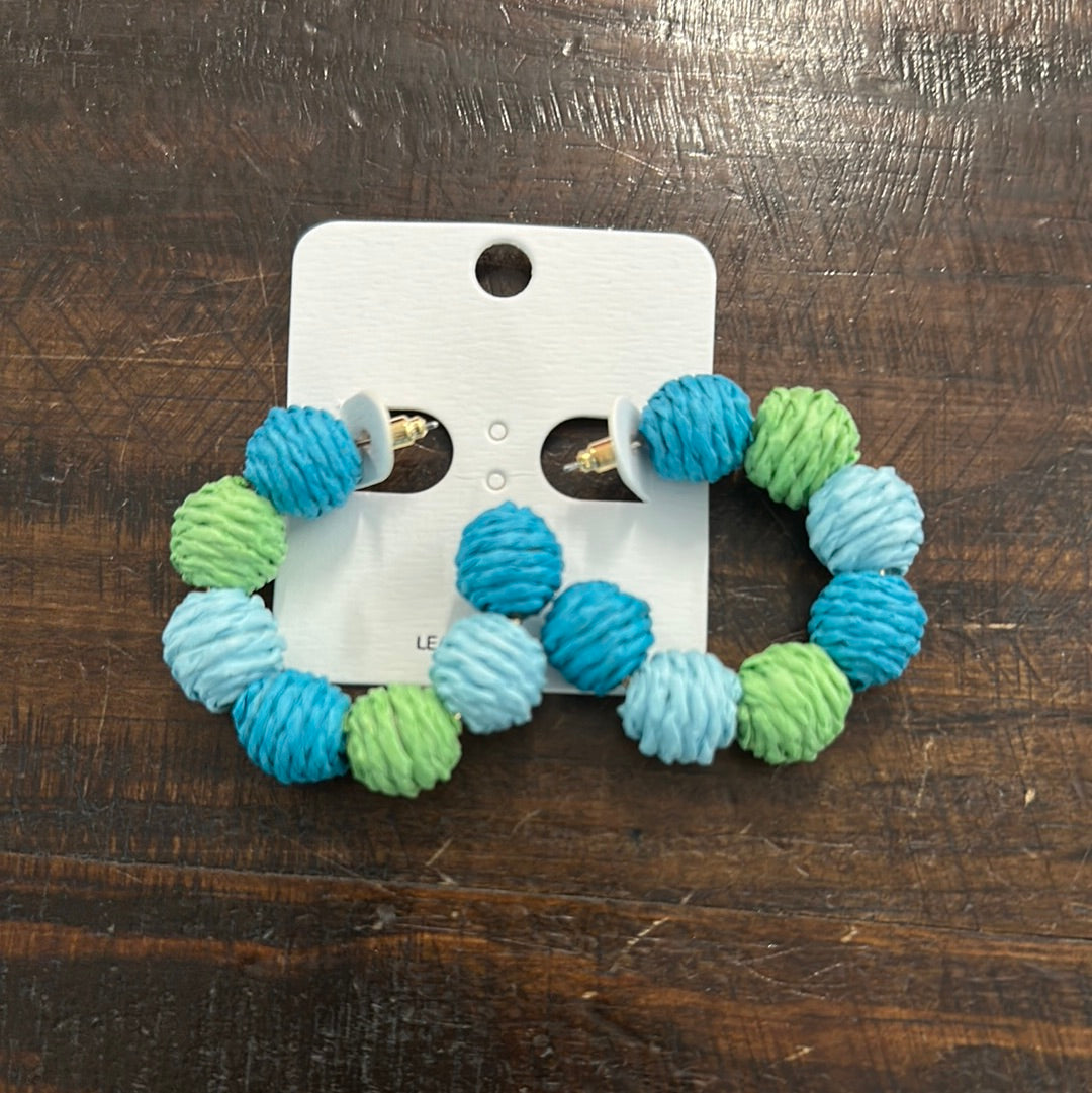 Color Blocked Raffia Ball Hoop Earrings